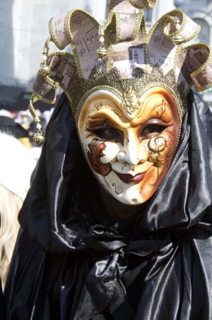 st marks square mask image 2 sm.jpg